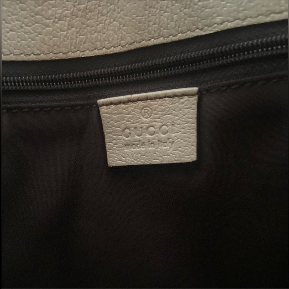 Authentic Gucci GG Canvas Eclipse Messenger Crossbody Bag - Picture 10 of 12